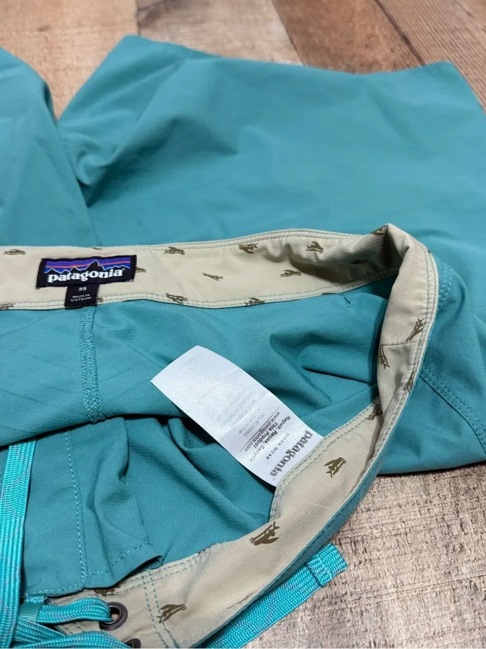 Patagonia Board Shorts Mens 35 Teal Light & Variable Swim Beach Travel